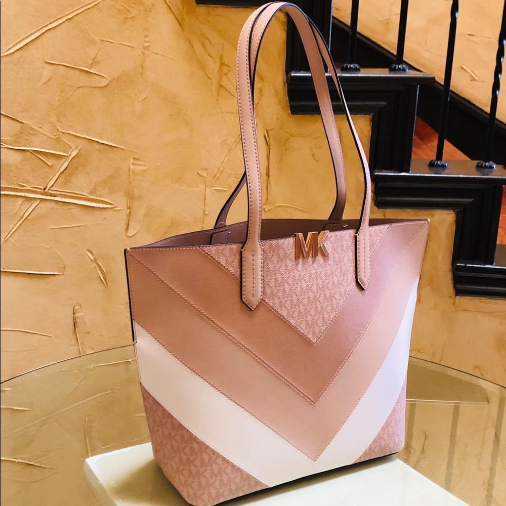 Michael Kors Large Montgomery tote bag ballet pink - Picture 2 of 6